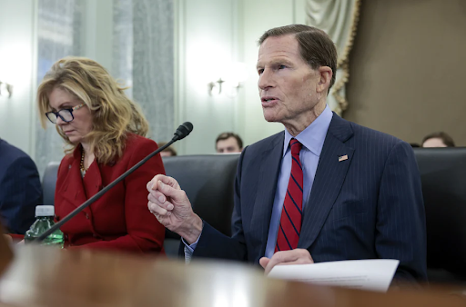 Photo of Senators Blackburn and Blumenthal